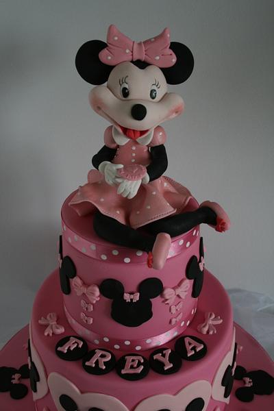 Minnie Mouse for Freya - Cake by Judy