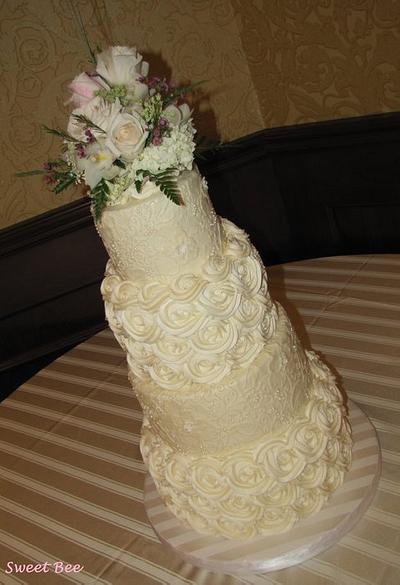 Romantic wedding - Cake by Tiffany Palmer