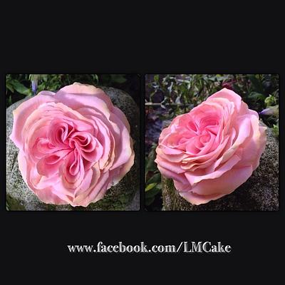English Freeform sugar rosé  - Cake by Lisa Templeton