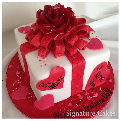 Happy Valentines Day - Cake by SignatureCake