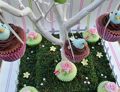 Birds and Flowers cupcakes - Cake by SuesHobbyCakes