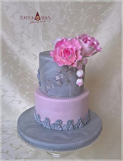 Elegant cake - Cake by Tortolandia