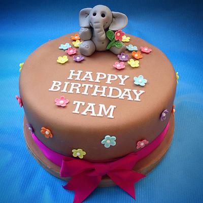Happy Elephant - Cake by Caron Eveleigh