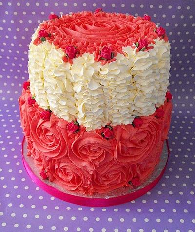 Buttercream rose & ruffle - Cake by Melissa's Cupcakes