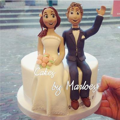 Bride and groom  - Cake by Cakesbymarloes