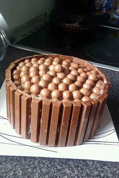 chocoholics cake - Cake by amy