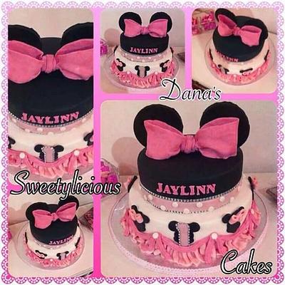 Minnie mouse cake - Cake by Dana Bakker