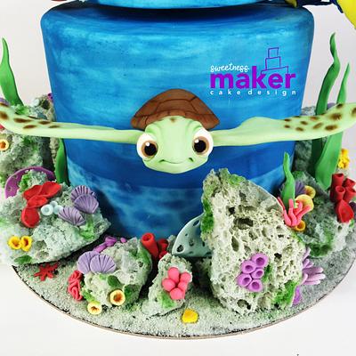 Nemo SPINNING cake! - Cake by Sweetness Maker