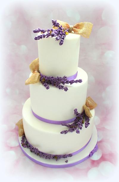 Wedding cake - lavender - Cake by Lucie Milbachová