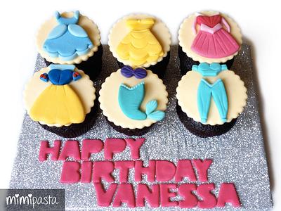 Disney Princess Cupcakes - Cake by MimiPasta