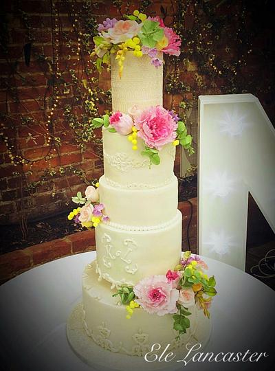 Wedding cake - Cake by Ele Lancaster