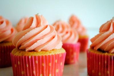 Pink Cupcakes - Cake by Amelia's Cakes