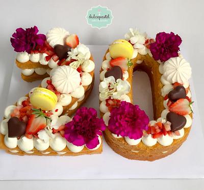 Torta Número 20 - Cake by Dulcepastel.com