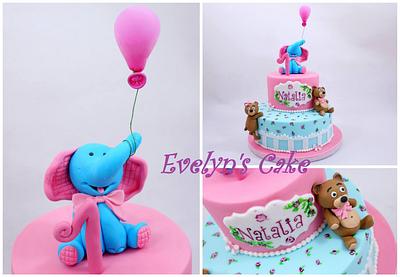 cake for a first birthday with elephants - Cake by EvelynsCake