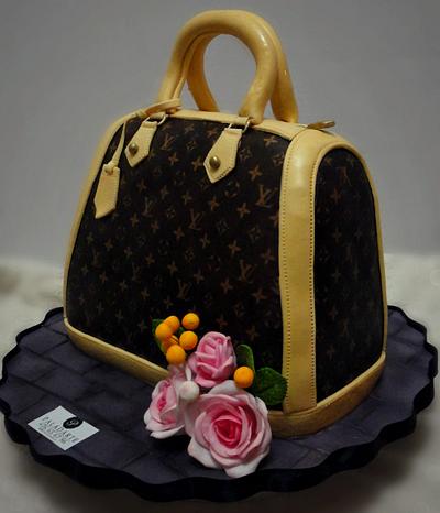 Vuitton With Bling  Cake designs birthday, Cupcake cakes, Louis