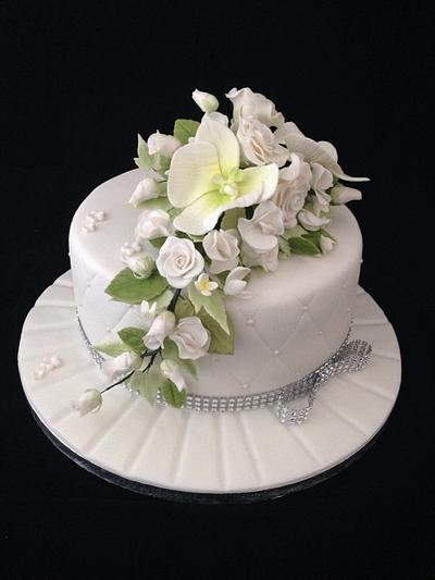 Sugar flowers - Cake by Debi at Daisy's Delights