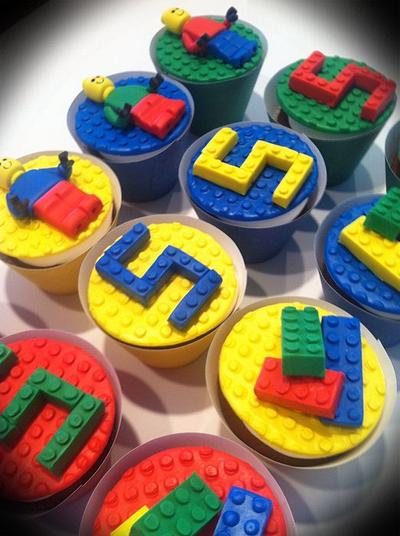 Lego cupcakes - Cake by Skmaestas