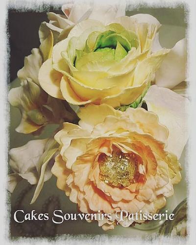 Peonies and ranunculus - Cake by Claudia Smichowski