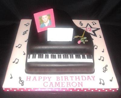 Grand Piano cake - Cake by Too Nice to Slice