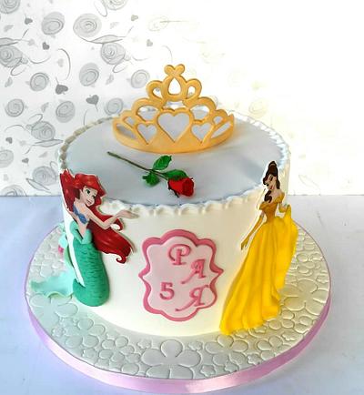 Princesses - Cake by Dari Karafizieva