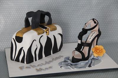 3D Black and White Purse Cake - Cake by THE CAKE PROJECT MADRID
