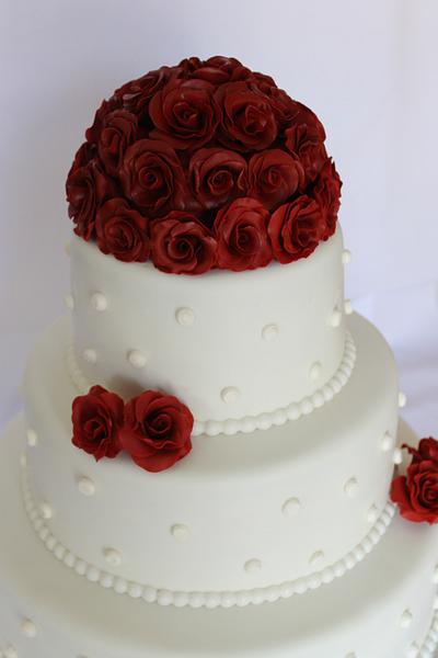 Red roses wedding cake - Cake by Sweet Shop Cakes