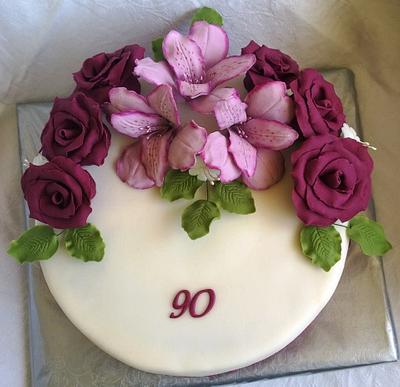 Elegant birthday cake. - Cake by Majjja19