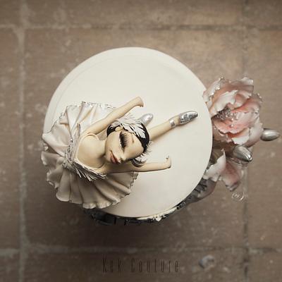 Swan Lake Cake - Cake by Kek Couture