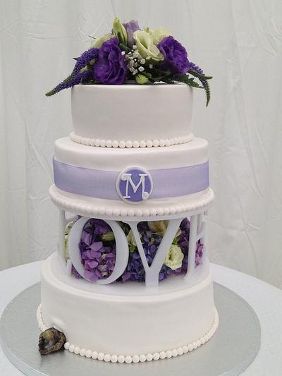 Purple tones Wedding - Cake by Rochelle Steer