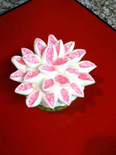 Pink Flower Cupcake - Cake by JJsCupcakes
