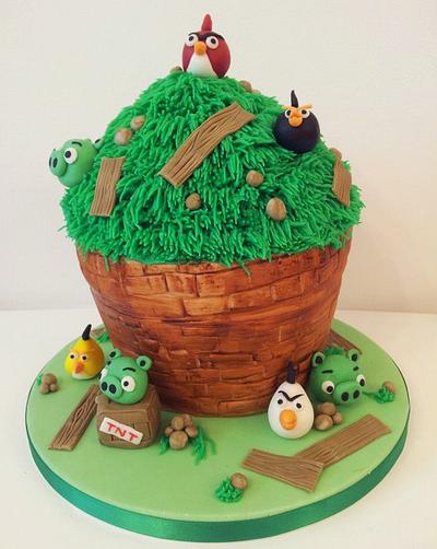 Angry bird Giant Cupcake - Cake by Sarah Poole