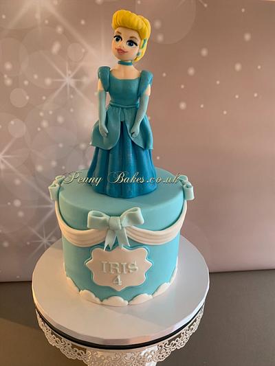 Cinderella cake - Cake by Popsue