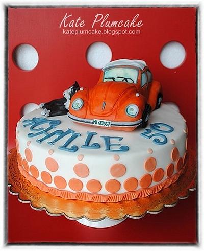 Volkswagen cabrio - Cake by Kate Plumcake