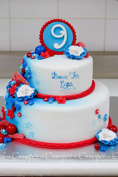 Red and blue sweets and flowers cake - Cake by Hélène Brunet