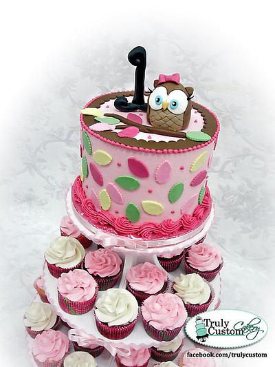 Owl Theme first Birthday - Cake by TrulyCustom