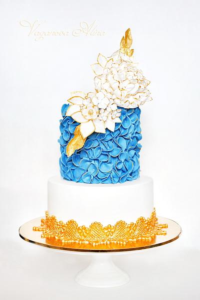 Blue, white and gold  cake for a glamorous wedding - Cake by Alina Vaganova