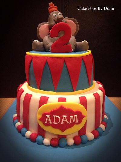 Circus Dumbo - Cake by Domi @ CakePopsByDomi