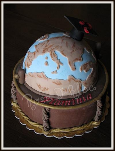 An antique globe - Cake by Rose D' Alba cake designer