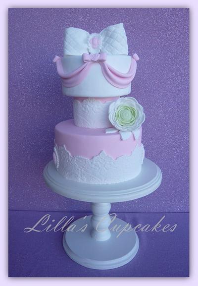 Vintage Cake - Cake by Lilla's Cupcakes