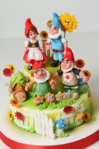 Gnomeo and Juliet - Cake by Viorica Dinu