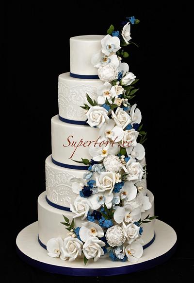 White orchids and blue hortensia wedding cake - Cake by Olga Danilova