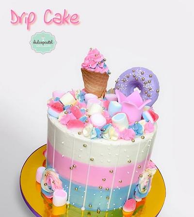 DRIP CAKE MEDELLÍN - Cake by Dulcepastel.com