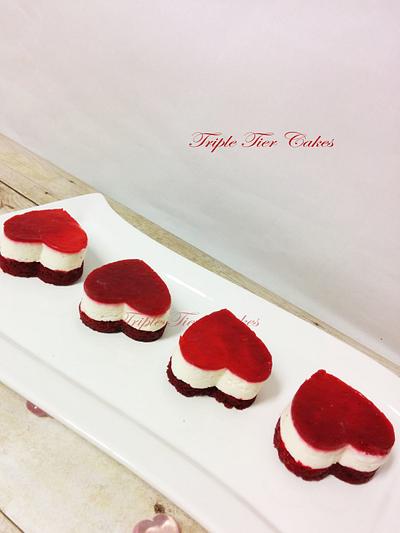 Red velvet cake - Cake by Triple Tier Cakes