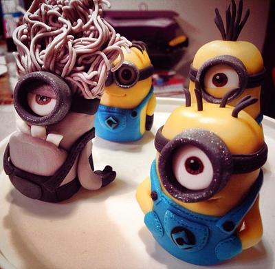 Minion Cake Toppers - Cake by Sarah