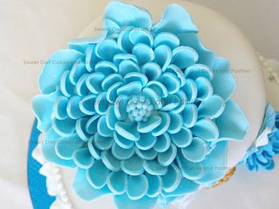 ALS  cake auction - Cake by Sweet Owl Cake and Pastry