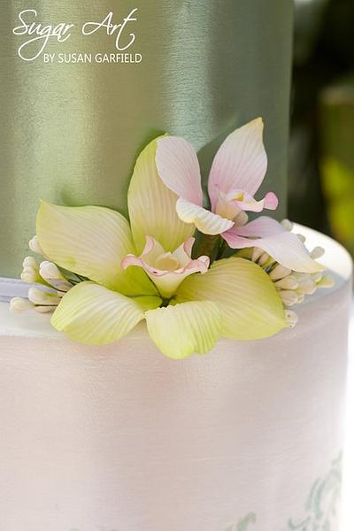 Sugar Orchids & Shimmer - Cake by Susan