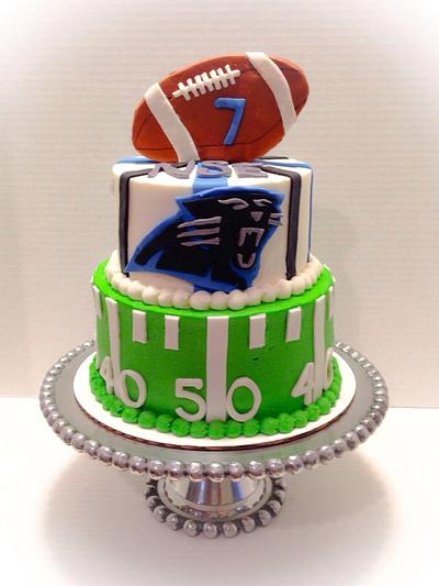 Football - Cake by Cups-N-Cakes 