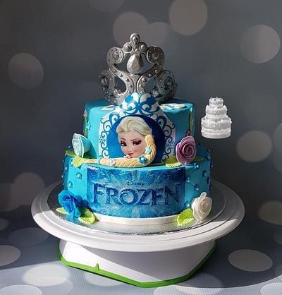 Frozen cake and cupcakes - Cake by Pluympjescake