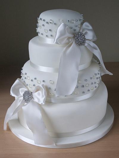 Diamond Wedding Cake - Cake by Sugar Ruffles