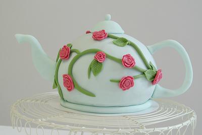 Teapot Cake  - Cake by Franci´s Cupcakes
